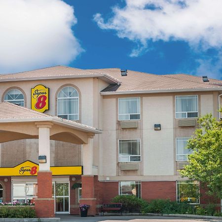 Super 8 By Wyndham High River Ab Экстерьер фото
